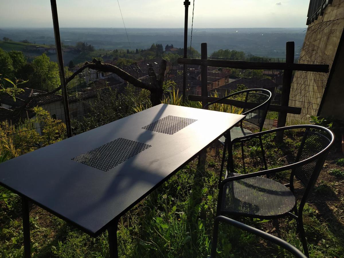 Casa Mantel Holiday Home Panoramic View In Langhe Novello Exterior photo